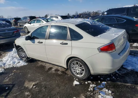 2010 Ford Focus z USA, uszkodzony, nr VIN 1FAHP3FN9AW239439